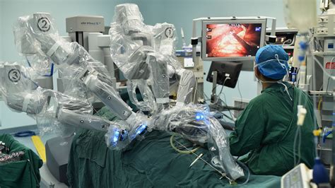 手术机器人 的图像结果.大小：197 x 175。 资料来源：www.big-bit.com
